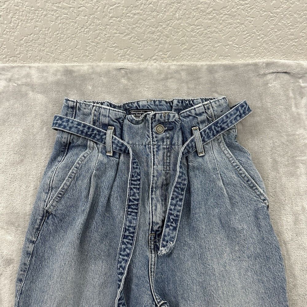 Abercrombie & Fitch Jeans Women 25 Blue Ultra High Rise Paper Bag Raw‎ Hem Mom - Picture 2 of 10